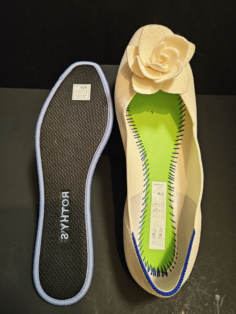 Rothy’s The Point Bloom Ecru Cream 3D Floral Washable Flats Size 9 RUNS SMALL - Picture 8 of 15